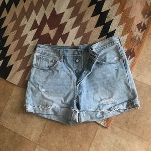 🛍 Perfect Levi’s 501 long inseam cutoffs! New, not vintage